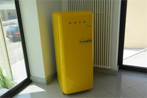 Retro-Kühlschrank Smeg FAB28LG1