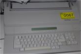 Elektrische Schreibmaschine Brother CM 2000