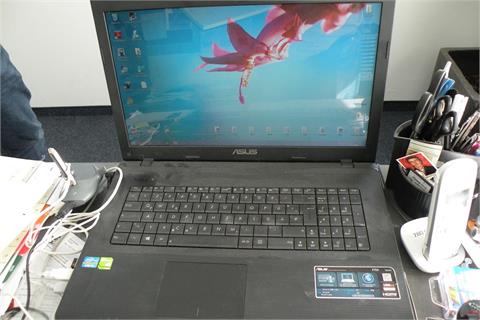 Asus Laptop V 75V