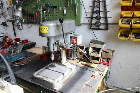 Kleine Tischständerbohrmaschine VEB Werkzeugmaschinenbau Karl-Marx-Stadt