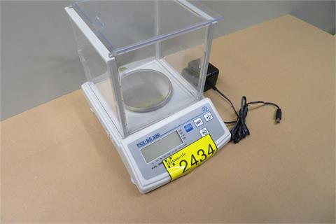 PCE-BS 300 scales