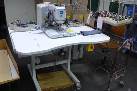 Doppelkettstich-Augenknopflochautomat mit CNC Schrittmotortechnik Dürkopp Adler 580 Premium Multiflex