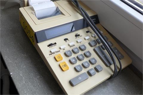 Tischrechner Canon P25-0