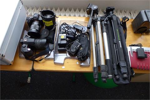 Digital Spiegelreflexkamera SONY A7R incl. Objektiv, sowie diverse ältere Fotoapparate und Zubehör