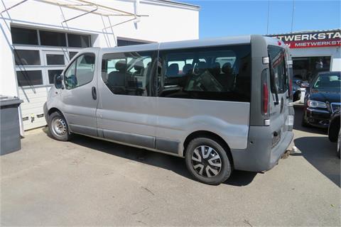 PKW Renault Trafic dci 140