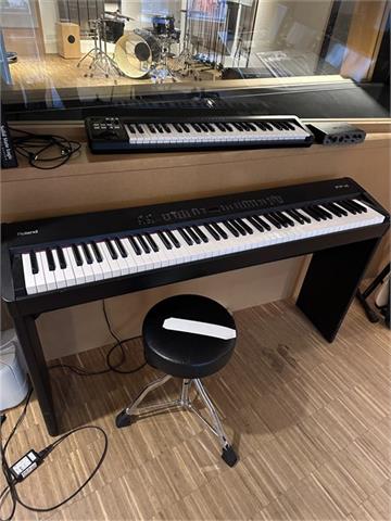 Roland Stage Piano